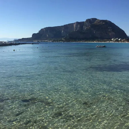 Casa Fabio Mondello's Bay Apartment *